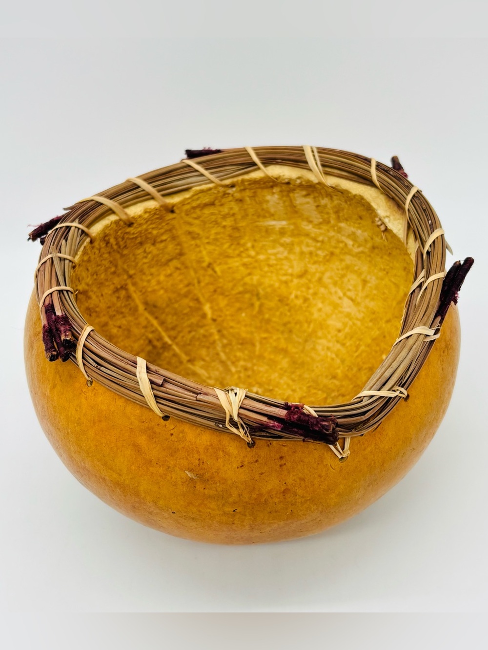 Vintage Handcrafted Gourd Bowl Pine Needle Rim Signed Drake 99 Rustic Primitive - Picture 6 of 13